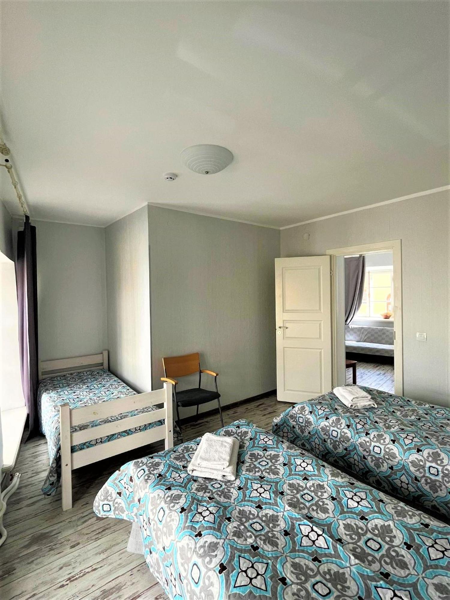 Godart Rooms Guesthouse Талин Екстериор снимка