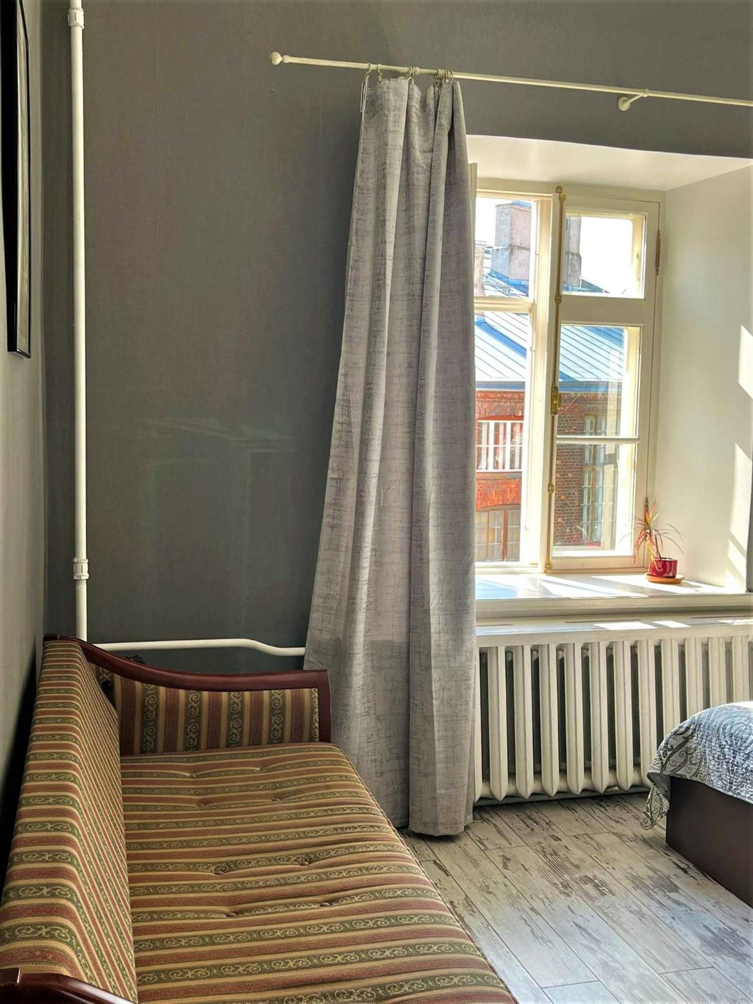 Godart Rooms Guesthouse Талин Екстериор снимка