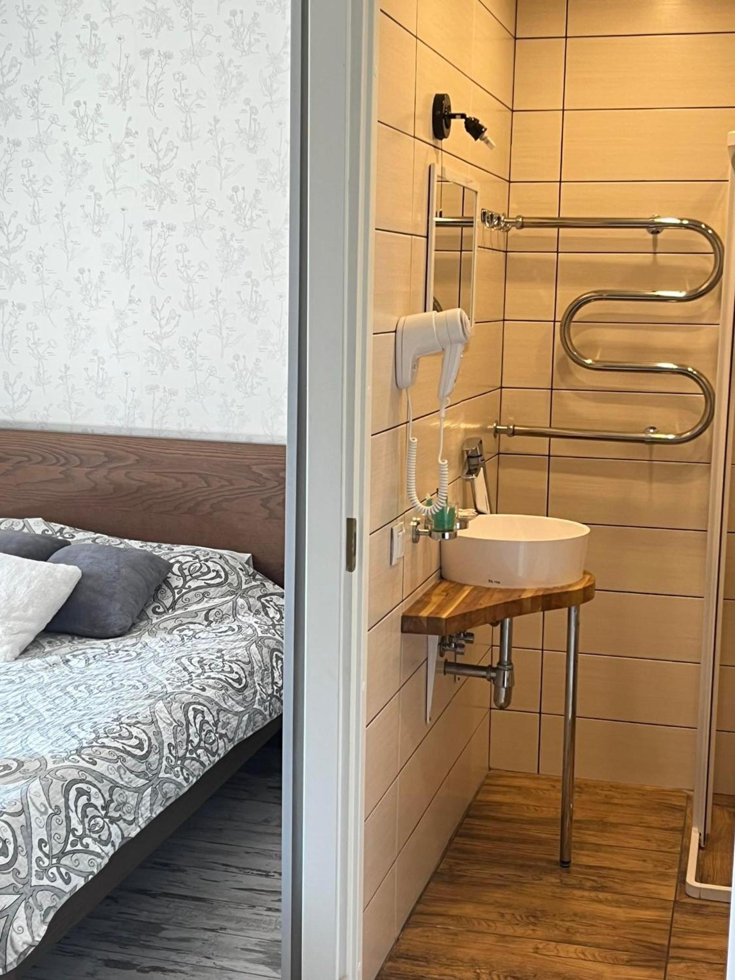 Godart Rooms Guesthouse Талин Екстериор снимка