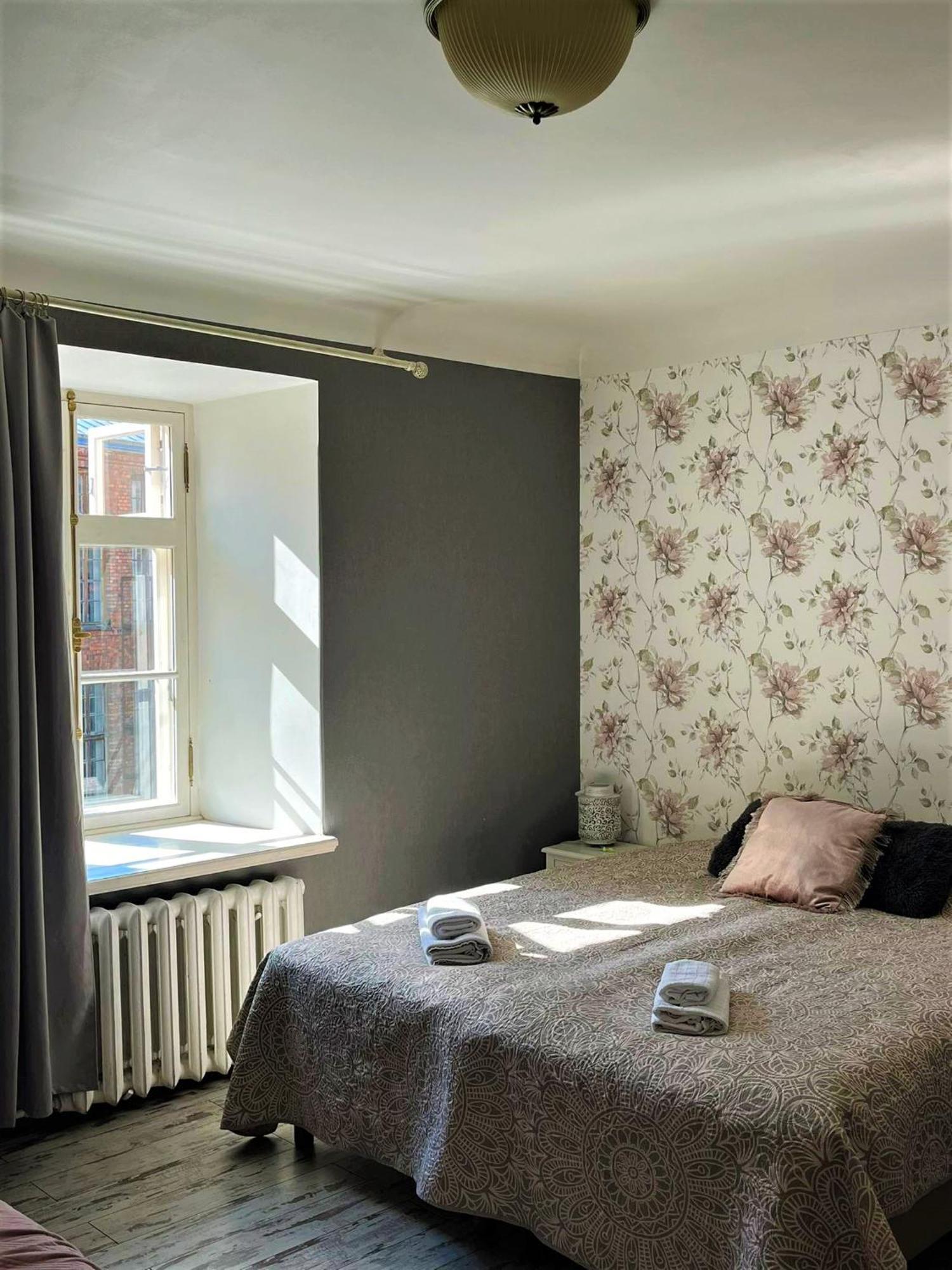 Godart Rooms Guesthouse Талин Екстериор снимка