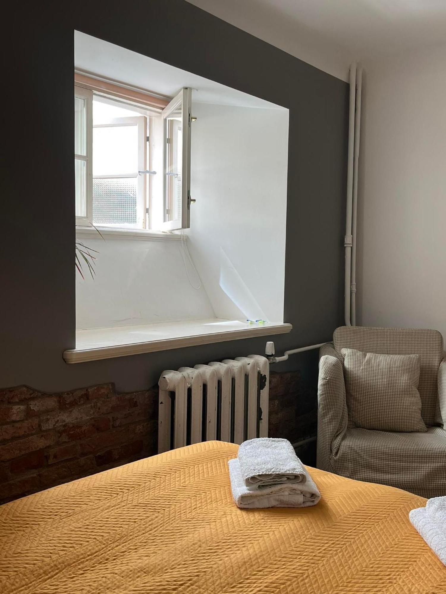 Godart Rooms Guesthouse Талин Екстериор снимка