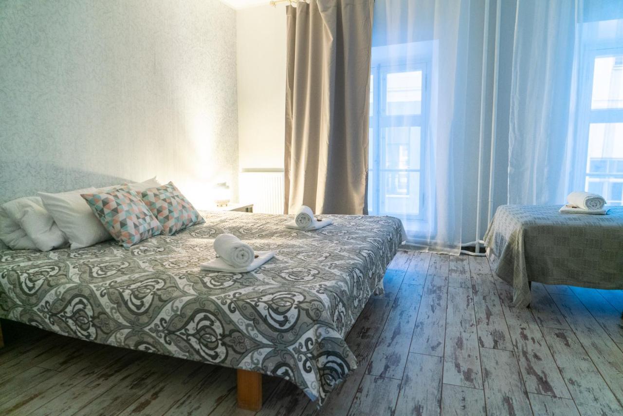 Godart Rooms Guesthouse Талин Екстериор снимка